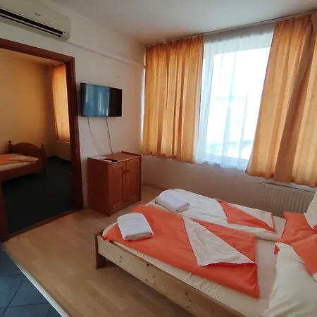 מלון City Hotel Siofok שיופוק