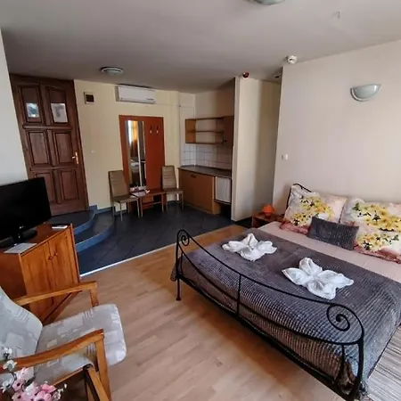 City Hotel Siofok Otel