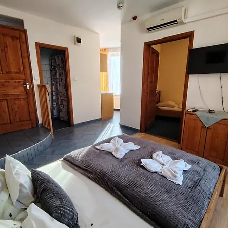City Hotel Siofok 3*